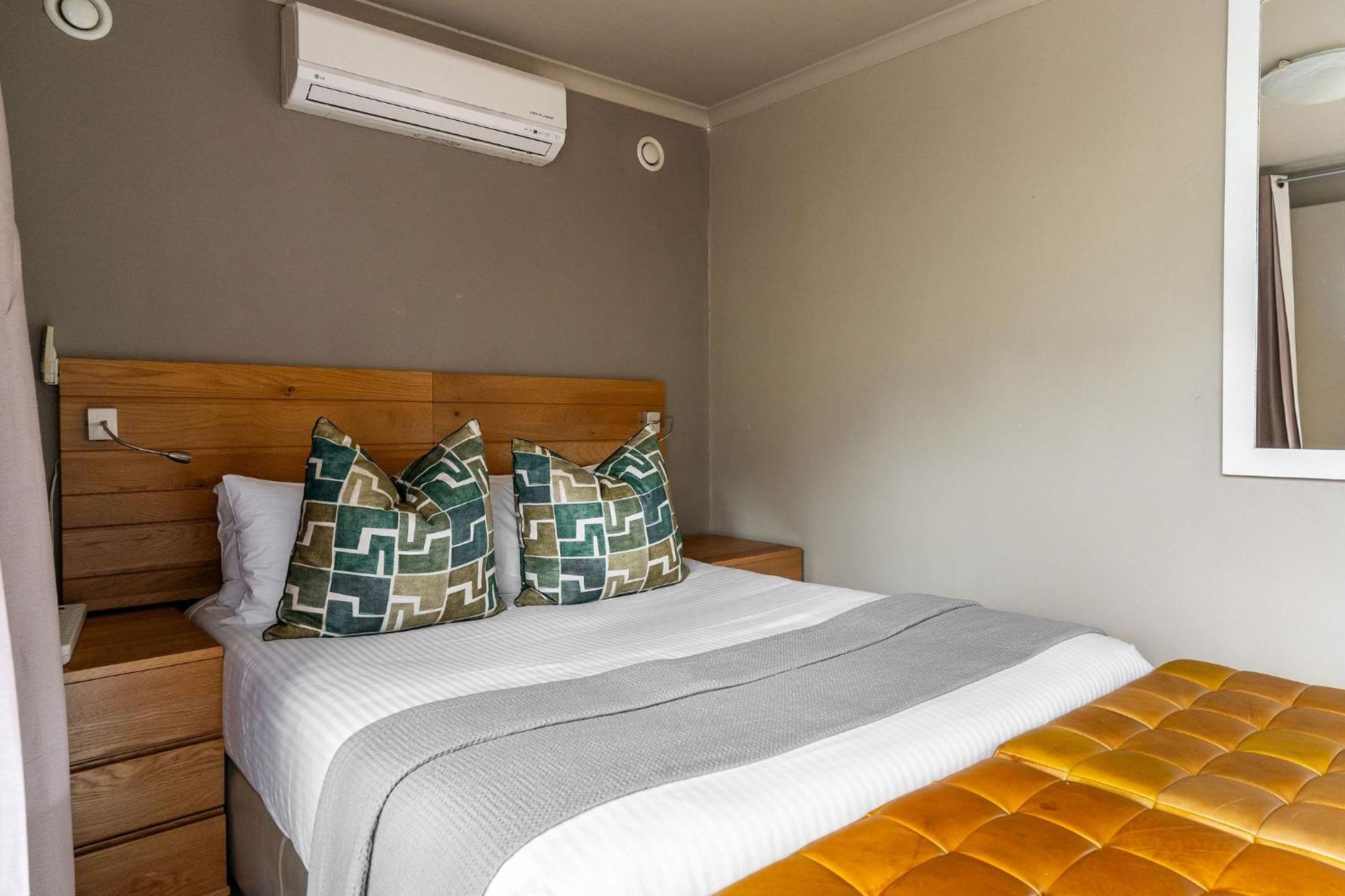 Camps Bay Forest Pods Cape Town Bagian luar foto
